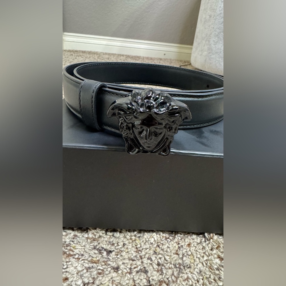 Versace Women’s Black Belt with Black Medusa Buckle Great Condition